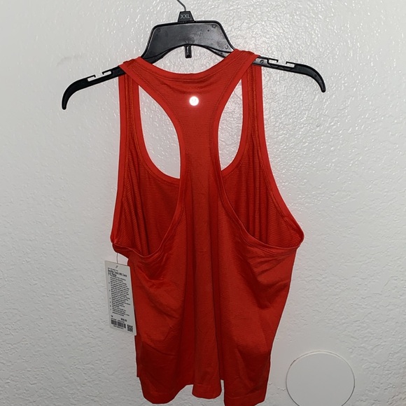 NWT SWIFTLY TECH RB TANK 2.0 RACE - Picture 3 of 6